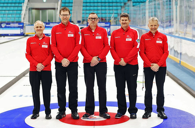 Team Schwaller (Hug, Iseli, Kaiser, Hürlimann, Schwaller) [Foto: WorldCurling]