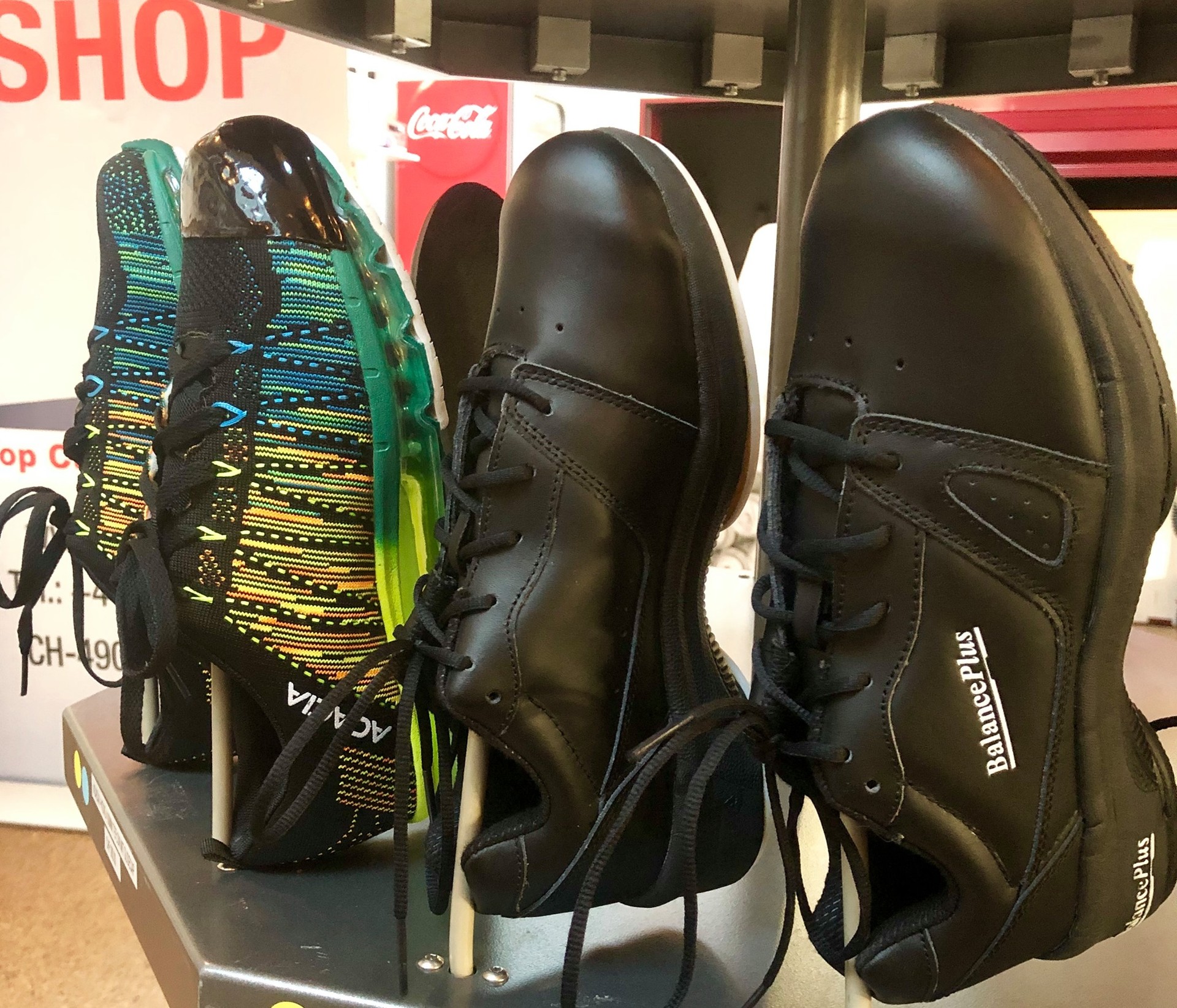 Schuhsortiment im Shot Shop Biel-Bienne